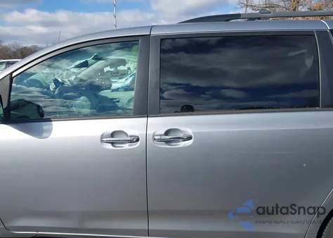 2013 Toyota Sienna Xle V6 8 Passenger из США, поврежденный, VIN 5TDYK3DC8DS295533